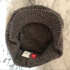 Grey knit vintage newsboy cap
